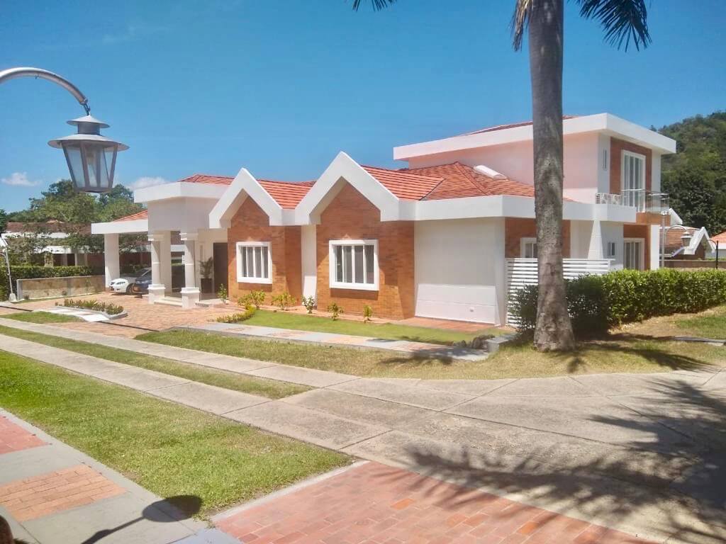 Descubrir 107+ imagen casas en venta en arcadia Abzlocal.mx